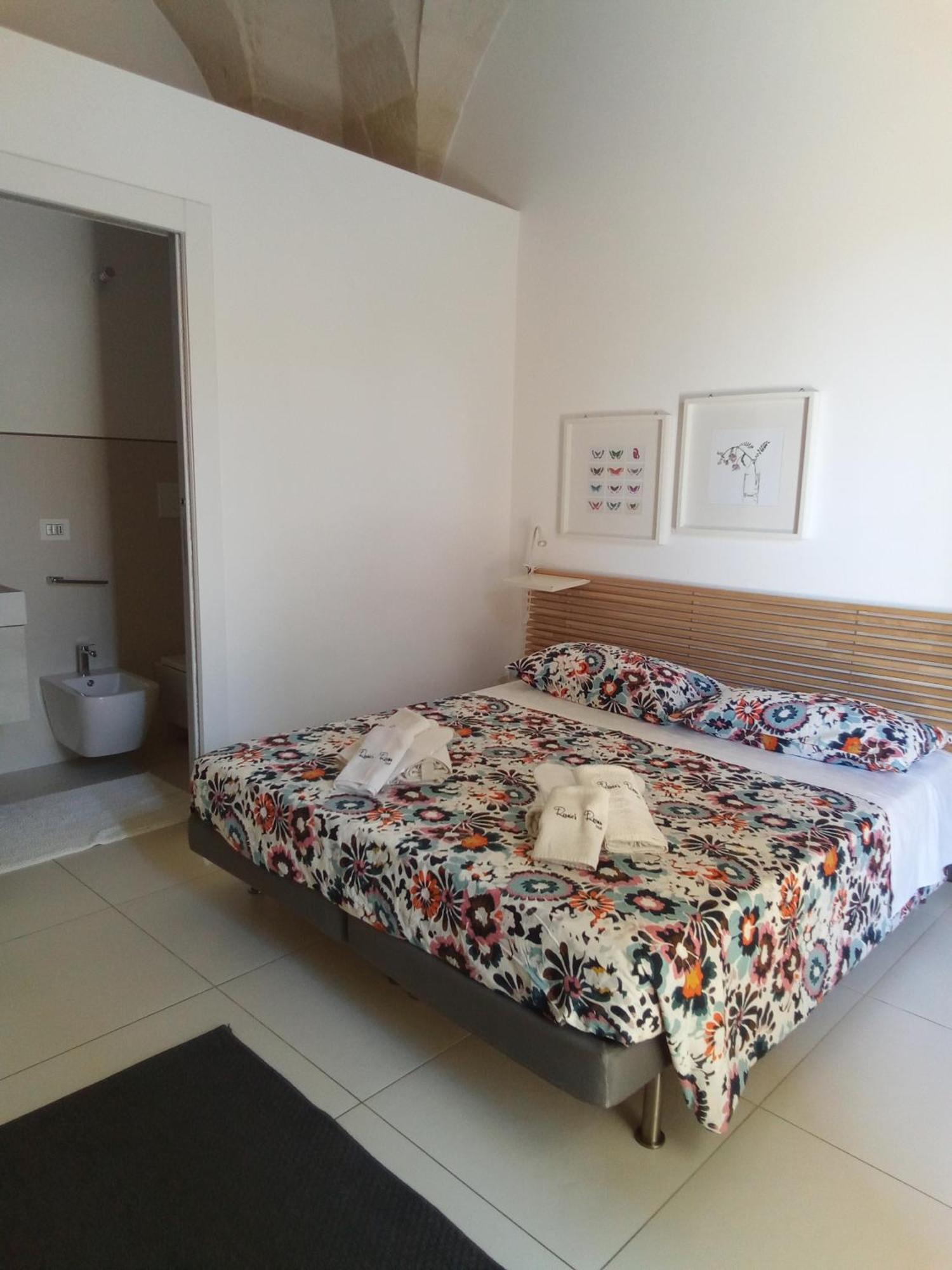 Rescio'S Rooms กาวัลลีโน ดิ เลชเช ภายนอก รูปภาพ